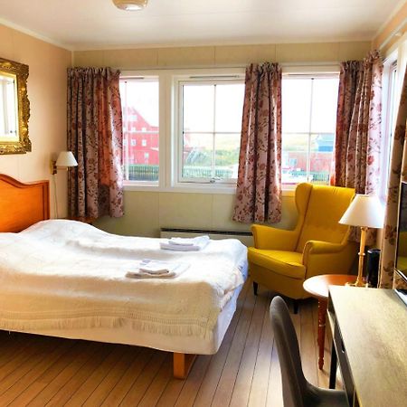 Røst Bryggehotell Eksteriør billede