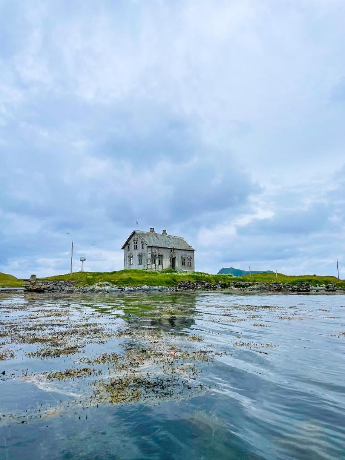 Røst Bryggehotell Eksteriør billede